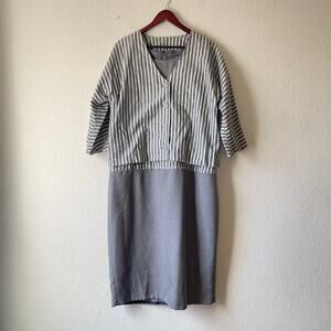 Vintage women’s grey striped 2 piece dress and‎ jacket set size xl